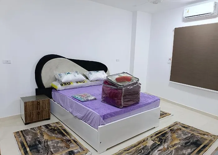 Apartment كاملة بغرفتي نوم دور ارضي *