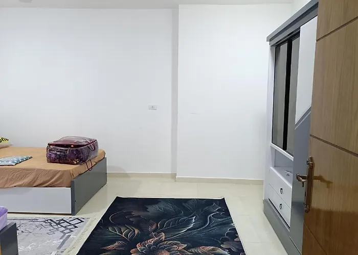 كاملة بغرفتي نوم دور ارضي *
