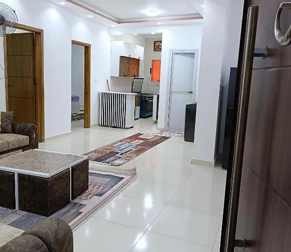 Apartment كاملة بغرفتي نوم دور ارضي *