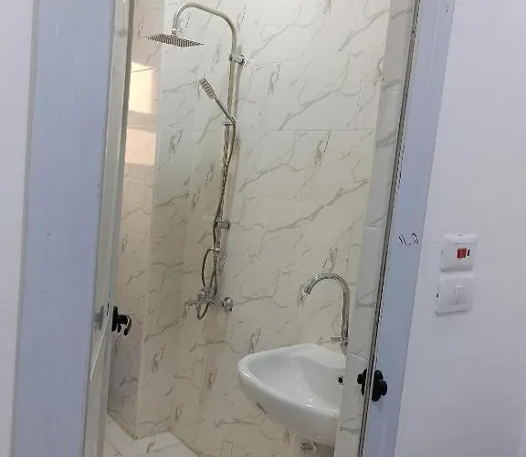 كاملة بغرفتي نوم دور ارضي *